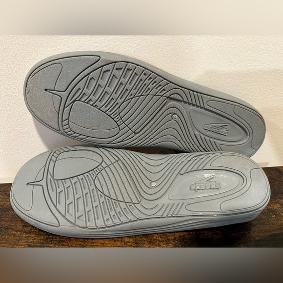 Speedo Men’s Surf Strider Water Shoes NWT Size Small 7/8 - Picture 2 of 7